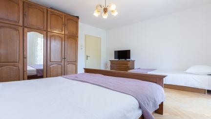 Apartment Beti A/4+1 with Terrace