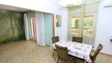 Apartment Branko A4 with 2 Double Rooms and Terrace
