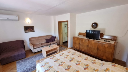 Apartment Cuhas with Balcony