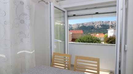 Apartment Gunga with Balcony and Terrace