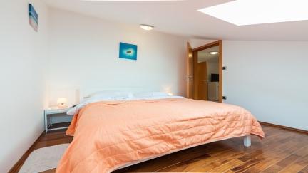 Apartment Lovorka 5
