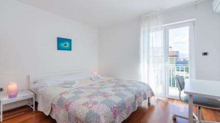 Apartment Lovorka 6
