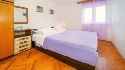 Apartment Sucur A4+1 with Balcony and Sea View