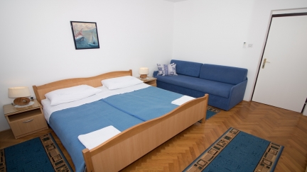 Triple Room Albina 1 with Private External Bathroom