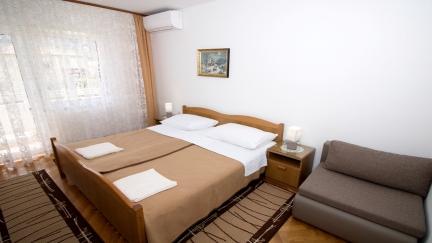 Triple Room Albina 2 with Private External Bathroom